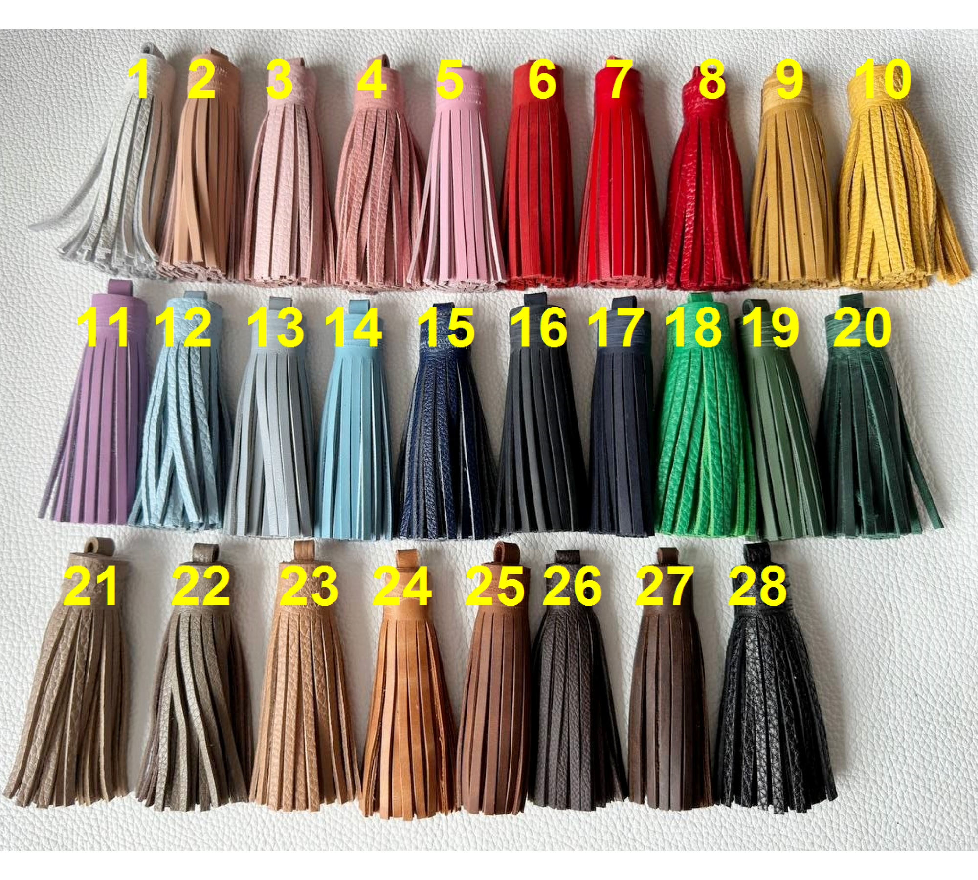 Perfect Leather Tassel Keychain - Elevate Your Style