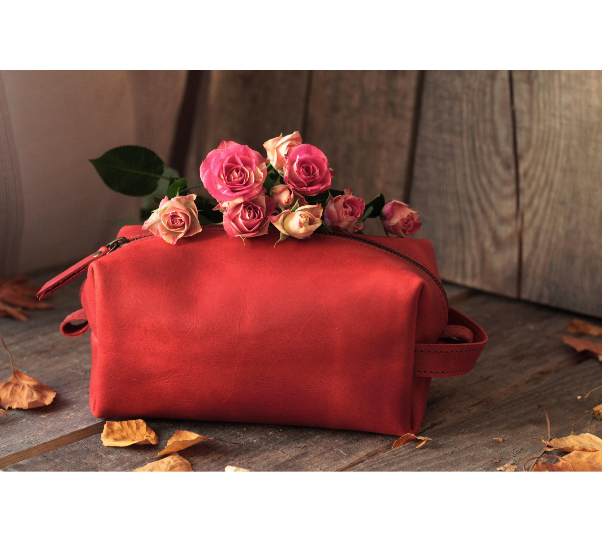 Women's Leather Toiletry Bag
