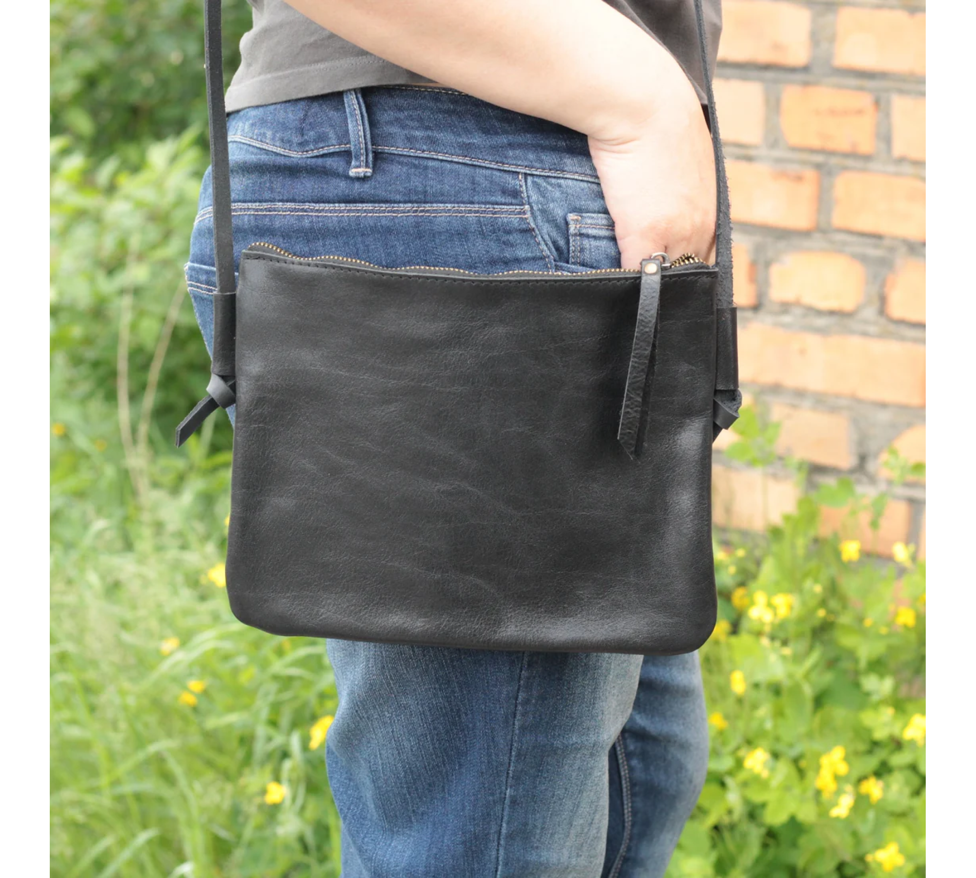 Effortless Convenience, Petite Crossbody to Keep Your Essentials Close