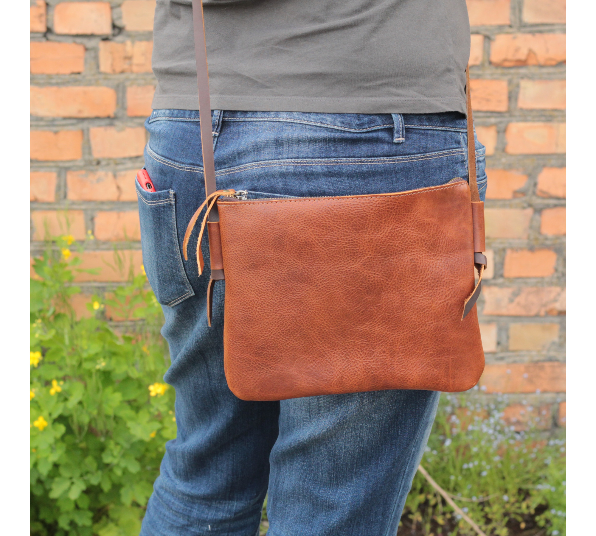 Effortless Convenience, Petite Crossbody to Keep Your Essentials Close