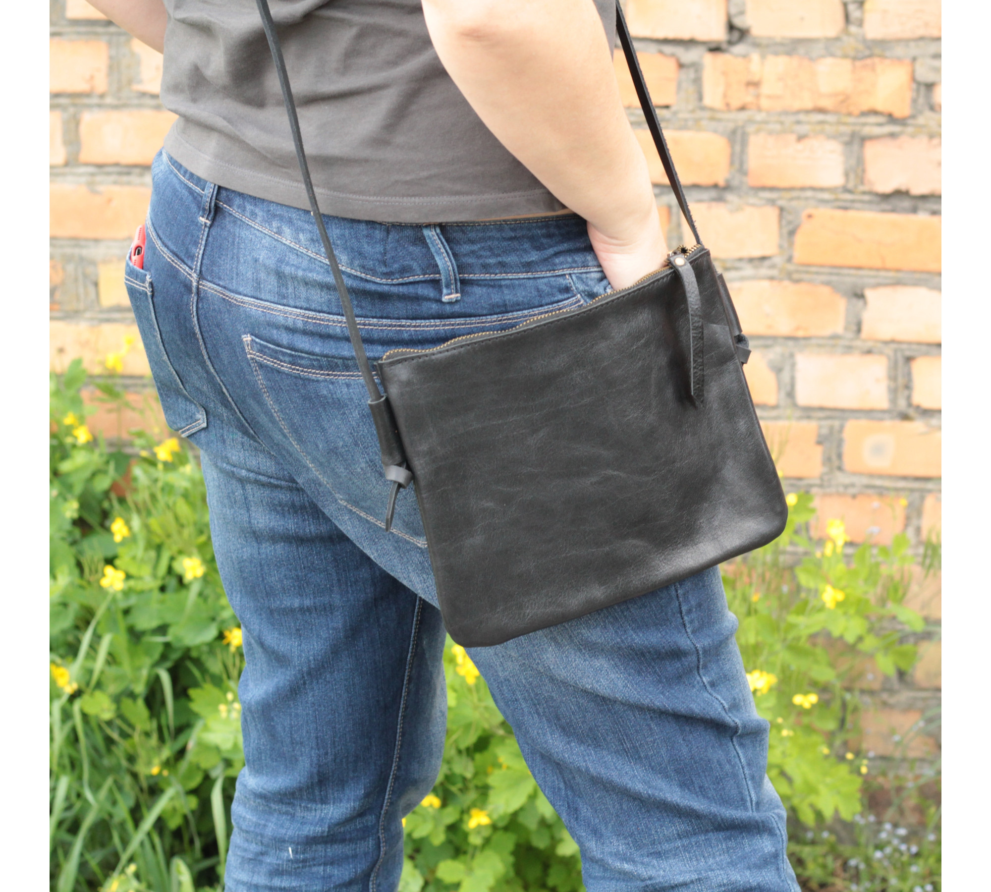 Effortless Convenience, Petite Crossbody to Keep Your Essentials Close