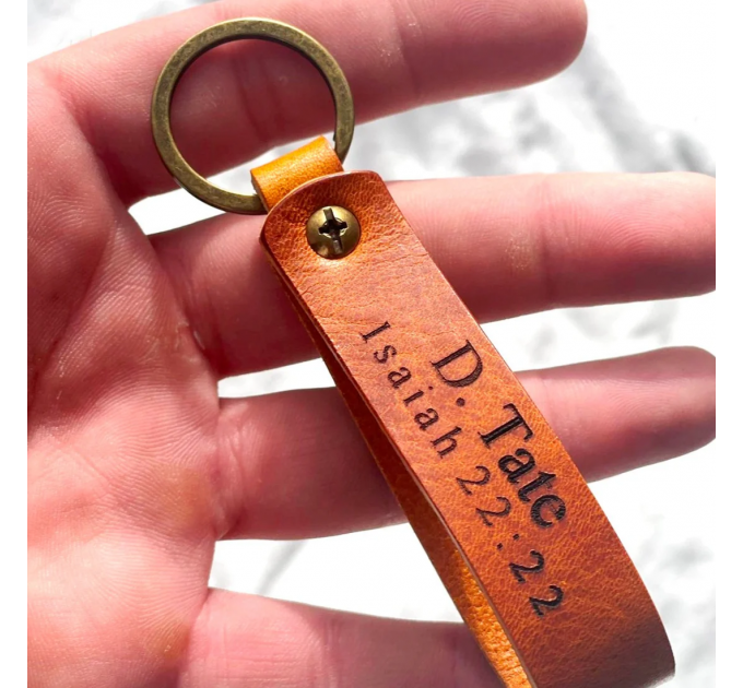 Personalized Leather Keychains - Unique Gifts for Every Occasion