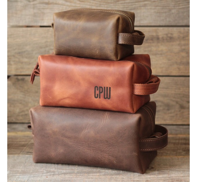 Leather Dopp Kits for Stylish Travelers