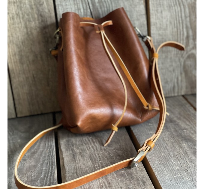 Leather Bucket Bags Effortless Elegance and Functionality