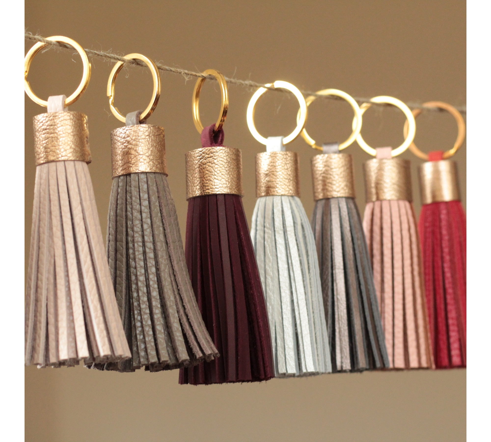 Perfect Leather Tassel Keychain - Elevate Your Style