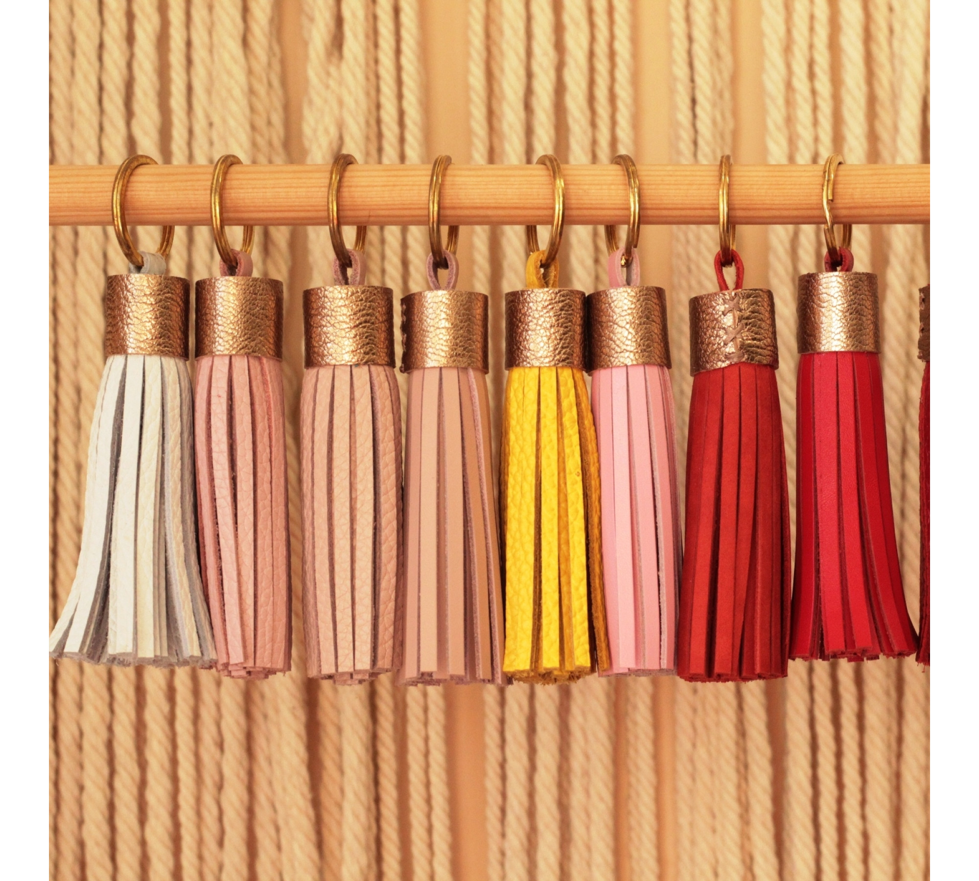 Perfect Leather Tassel Keychain - Elevate Your Style