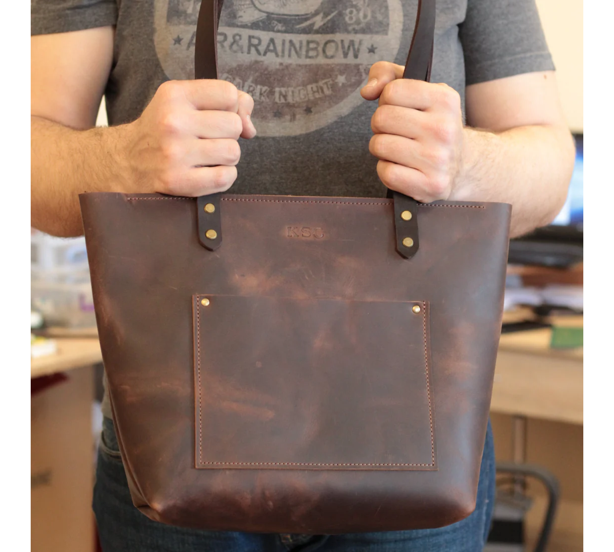 Discover the Perfect Leather Bags for Women 