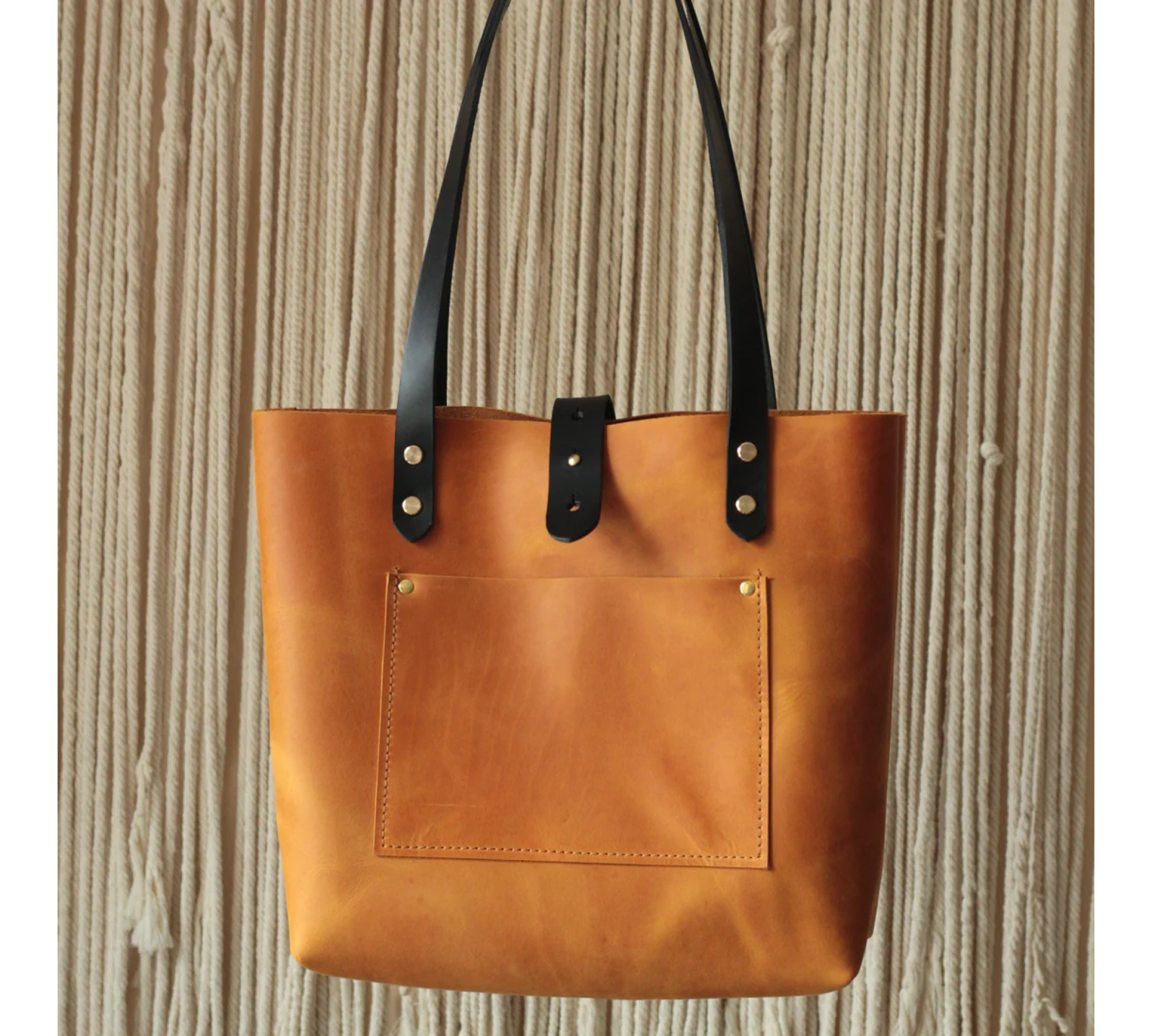 Discover the Perfect Leather Bags for Women 