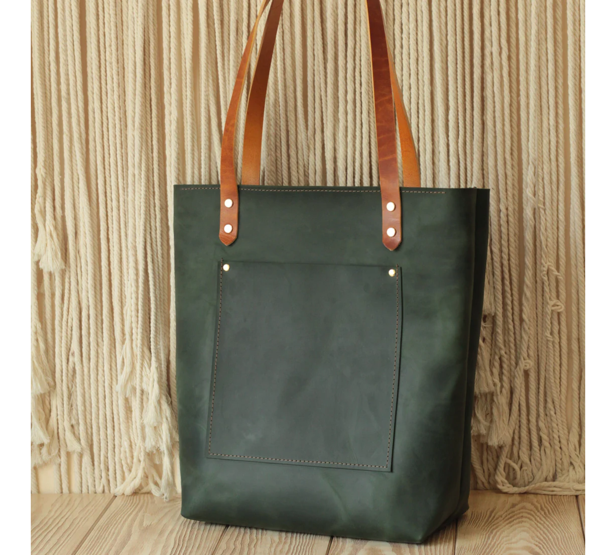 Discover the Perfect Leather Bags for Women 