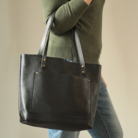 Elegant Leather Tote Bag from Italian Leather - Spacious and Stylish