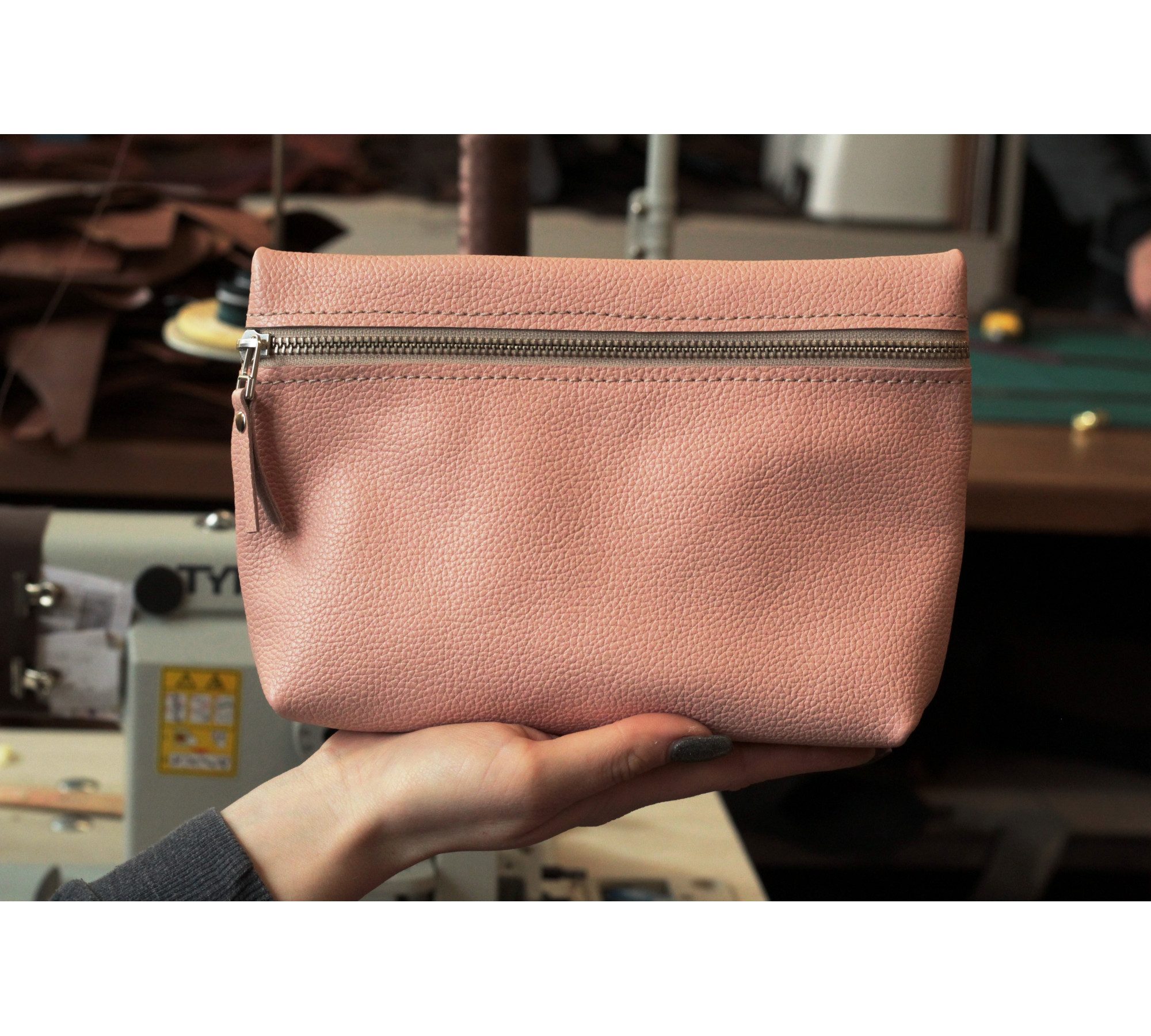 Personalized Leather Makeup Bags for Women
