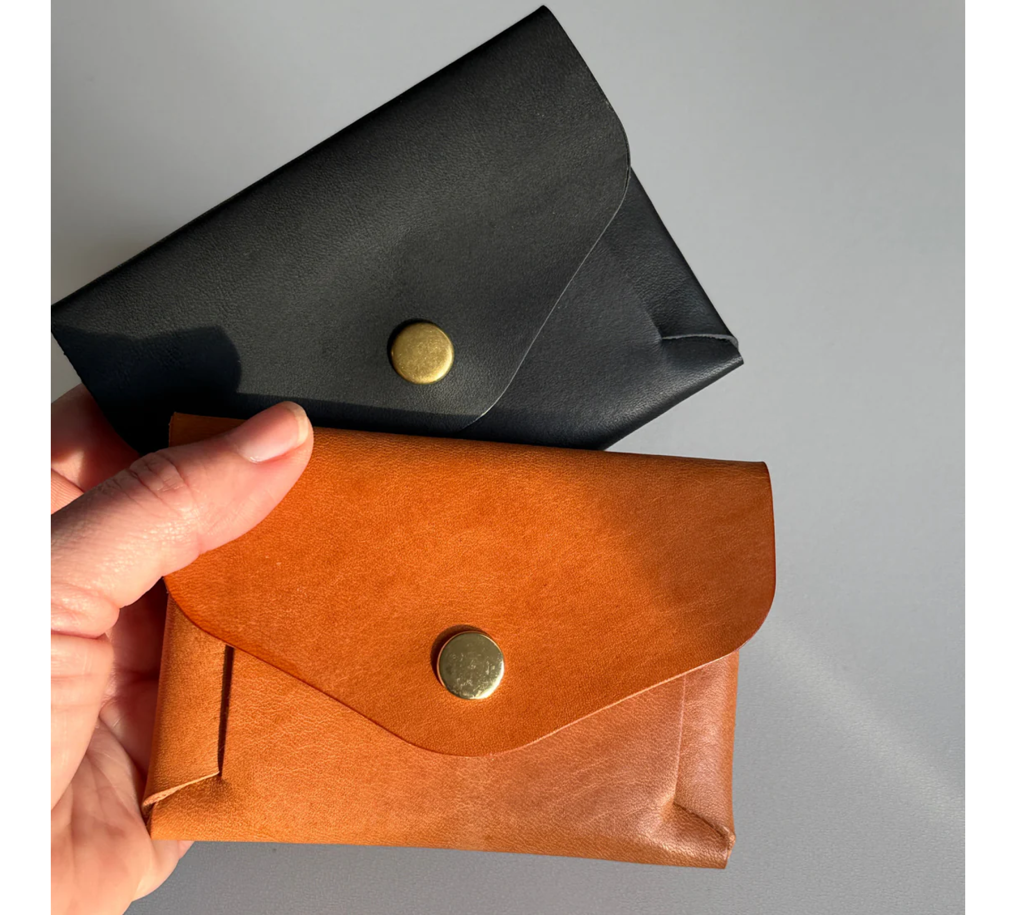Minimalist Leather Card Holder – Forget Bulky Wallets