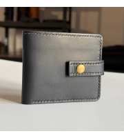 Leather Men's Bifold Wallet with Personalization – A Hand-Stitched Classic