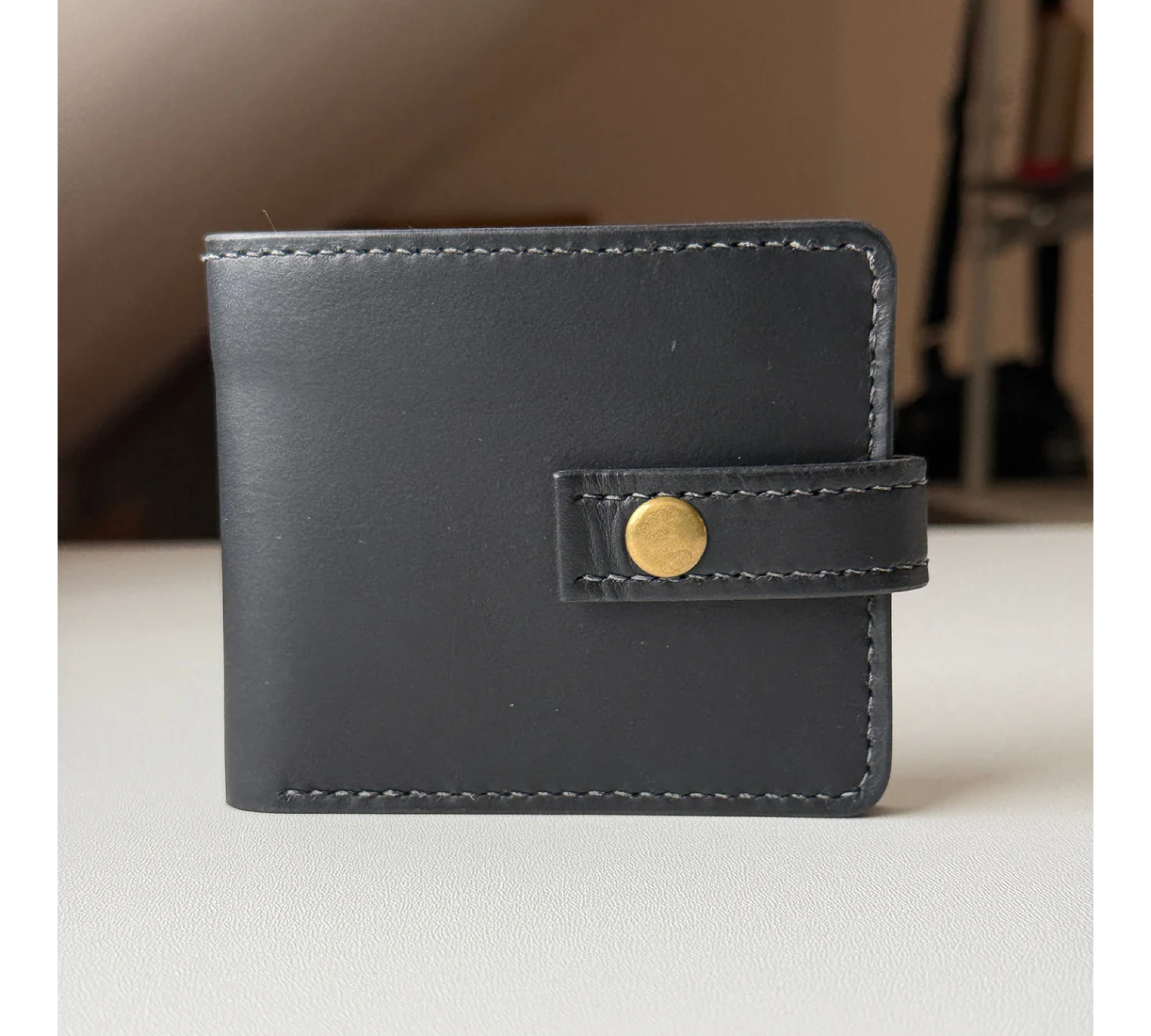 Hand-Stitched Leather Men’s Bifold Wallet with Personalization