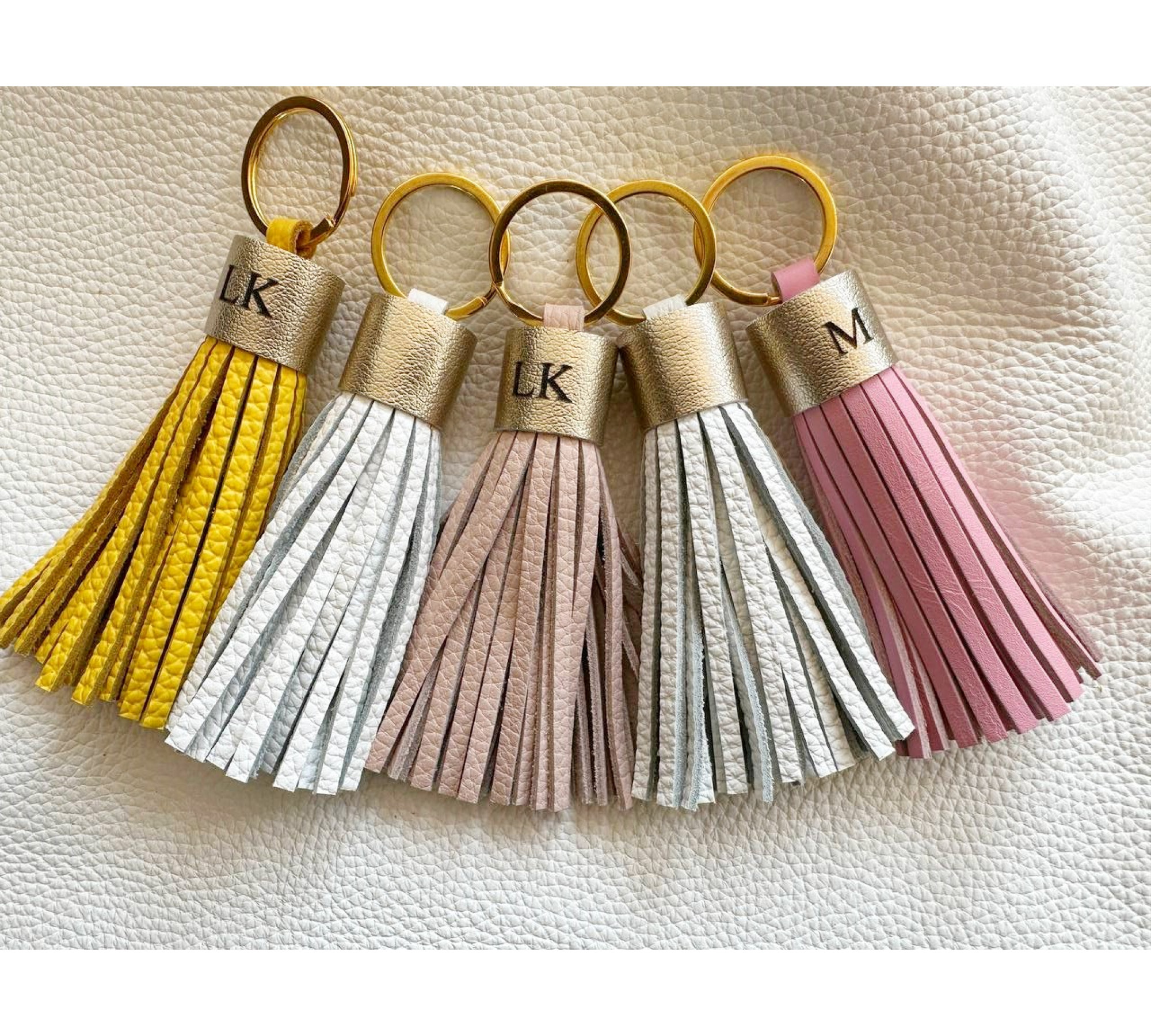 Perfect Leather Tassel Keychain - Elevate Your Style